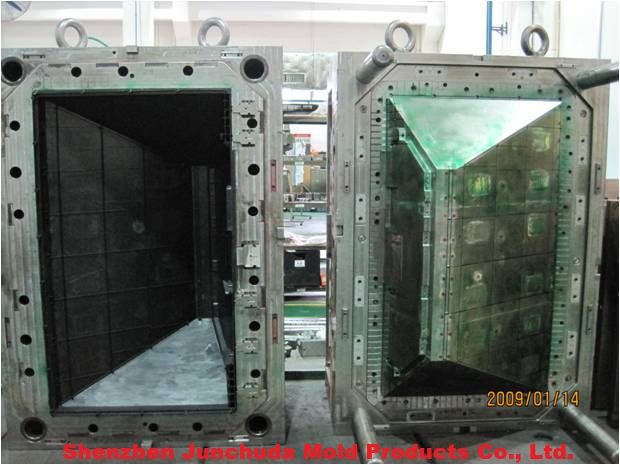 Super Large Rear Projection Cover Tooling