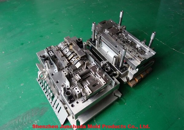 Progressive Die 1
